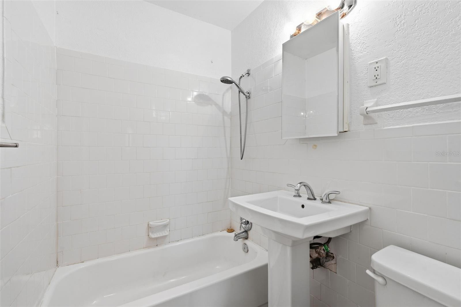 8871 93RD ST — photo 14