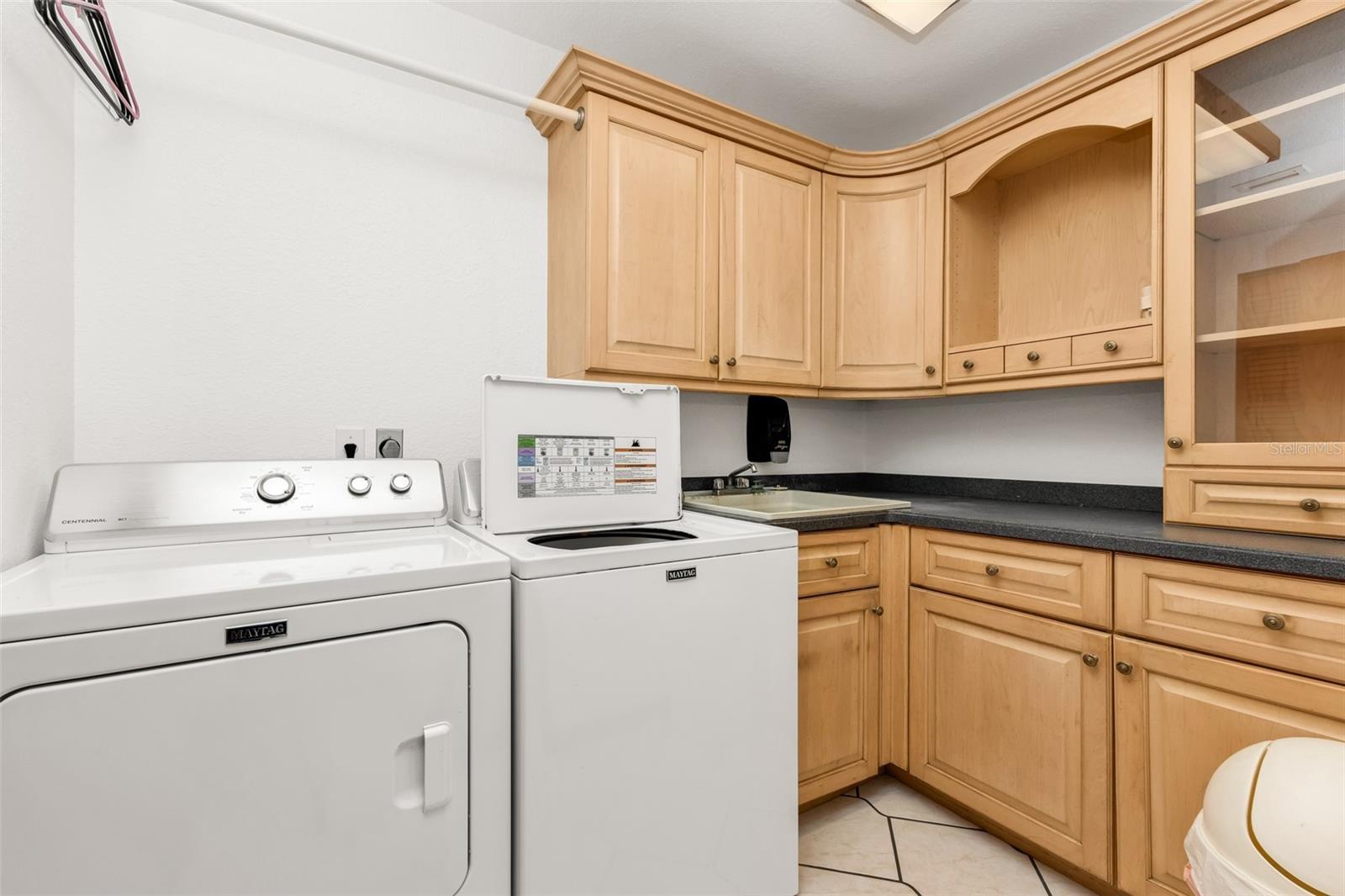 6068 TIDWELL ST — photo 24