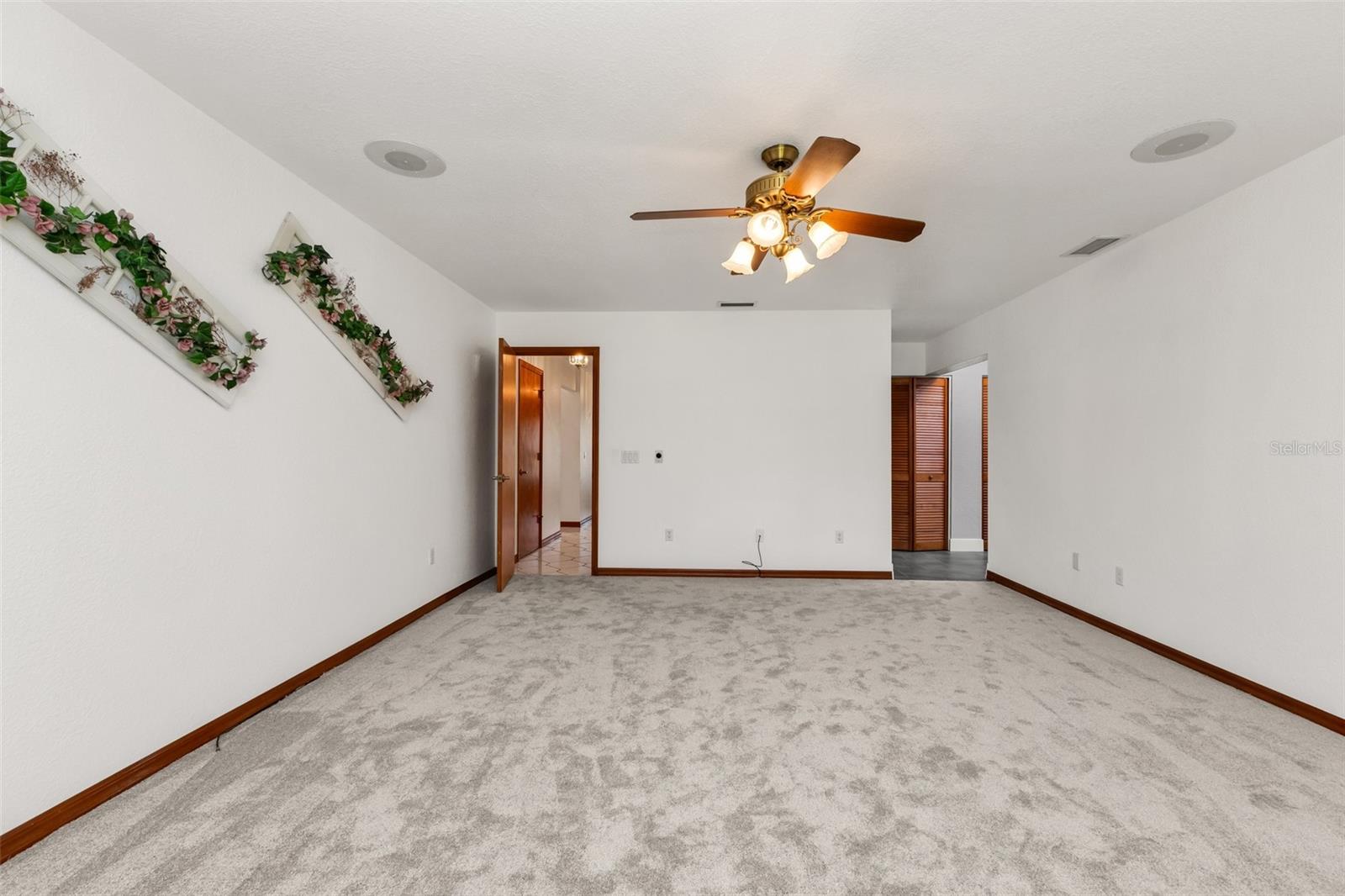6068 TIDWELL ST — photo 26