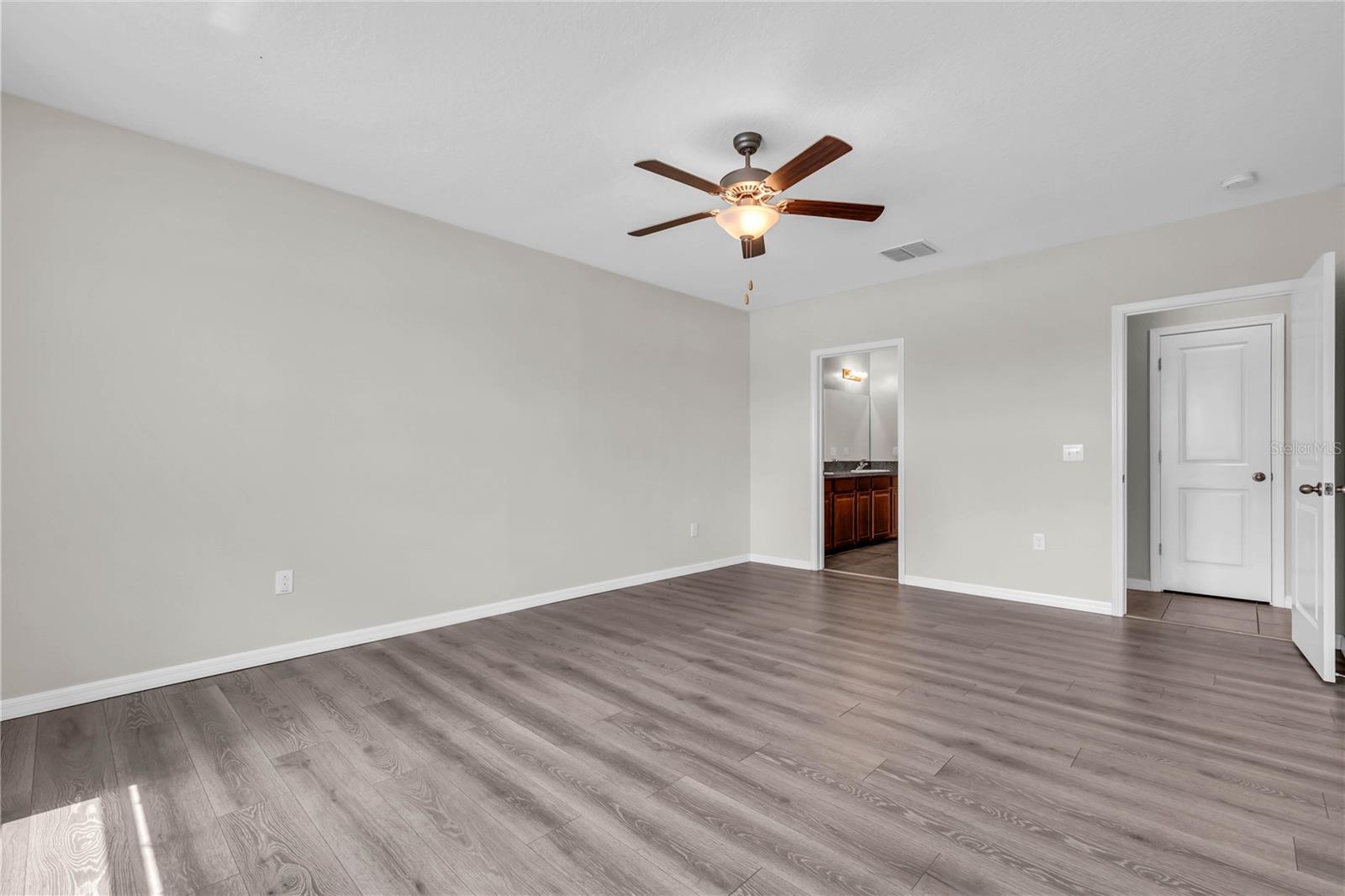 1739 BROAD WINGED HAWK DR — photo 20