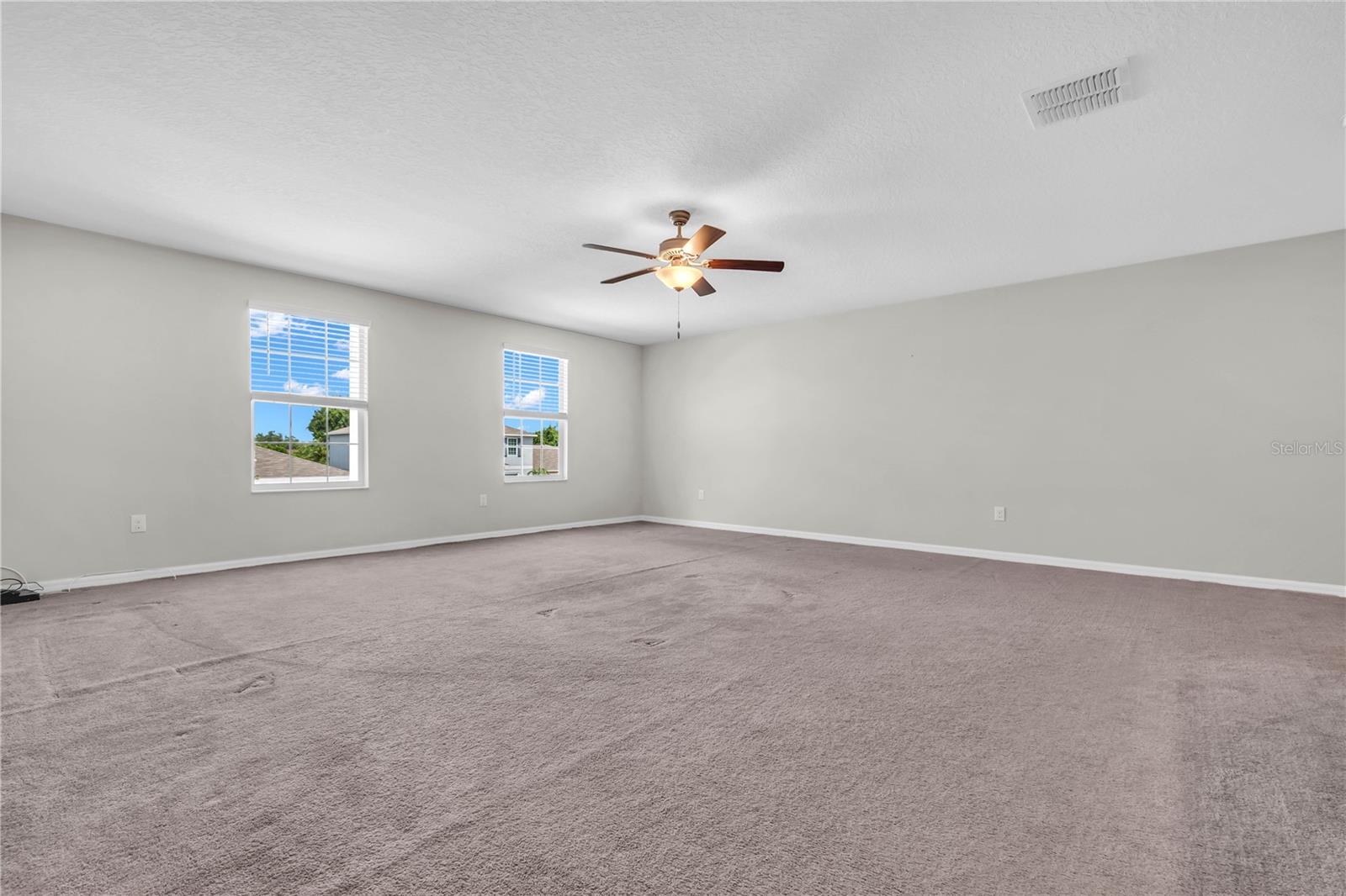 1739 BROAD WINGED HAWK DR — photo 43