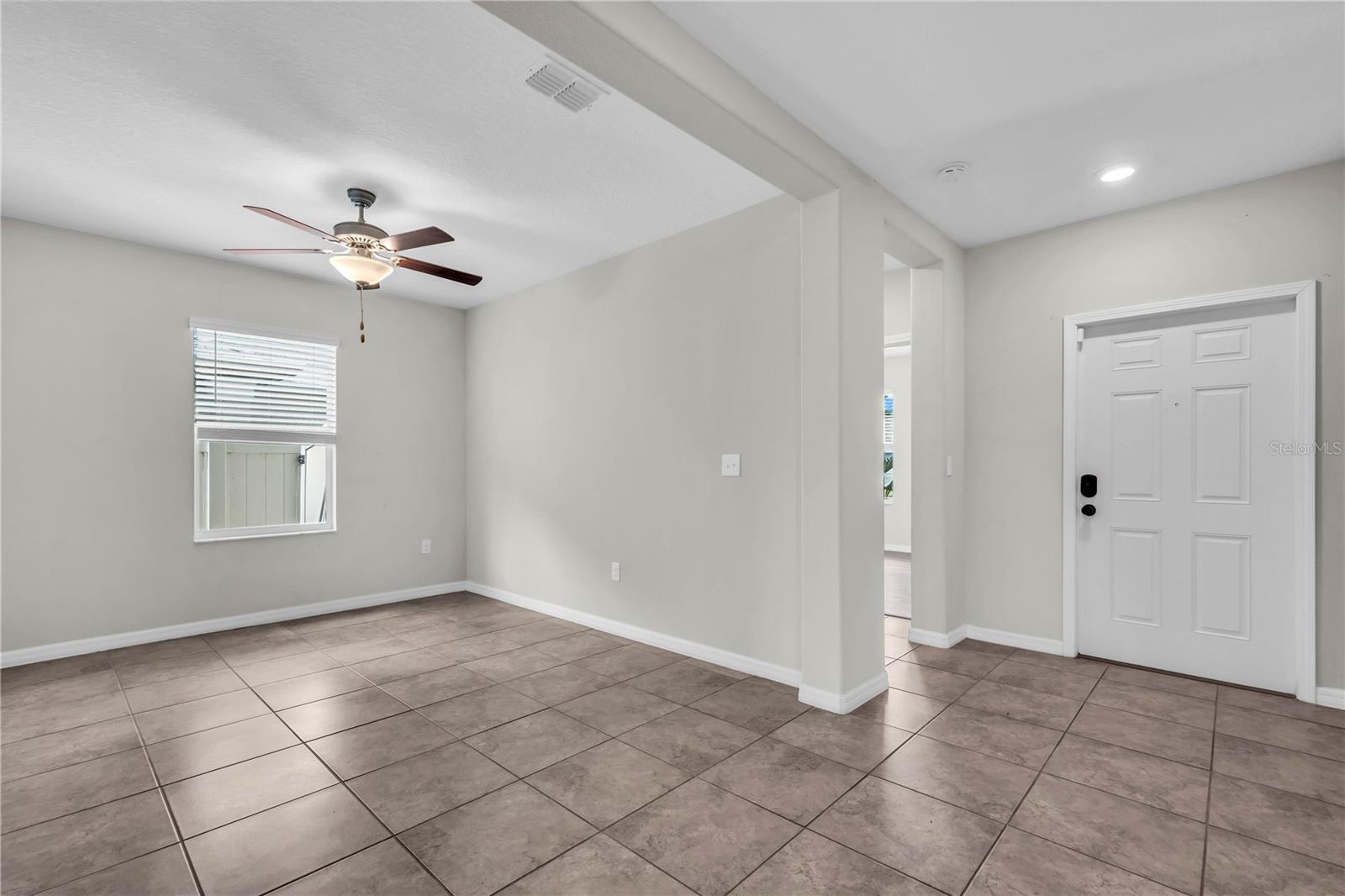 1739 BROAD WINGED HAWK DR — photo 4