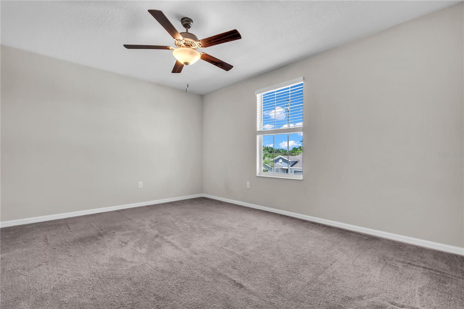 1739 BROAD WINGED HAWK DR — photo 44