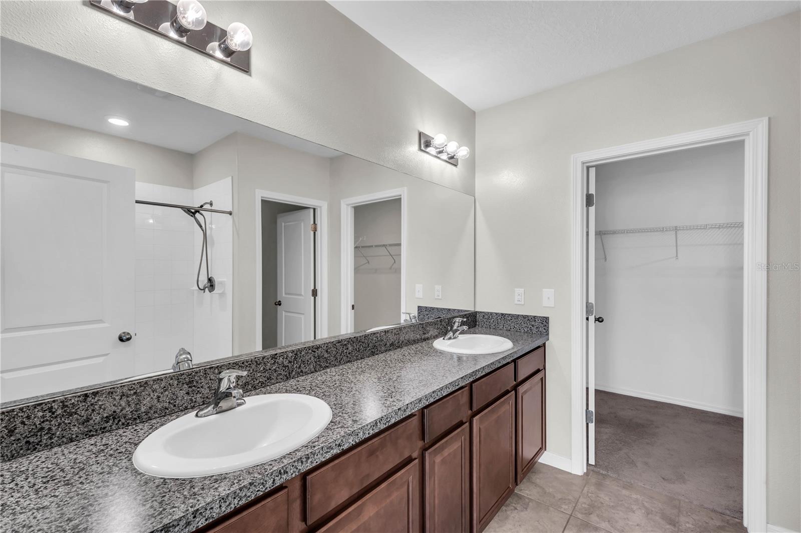 1739 BROAD WINGED HAWK DR — photo 22