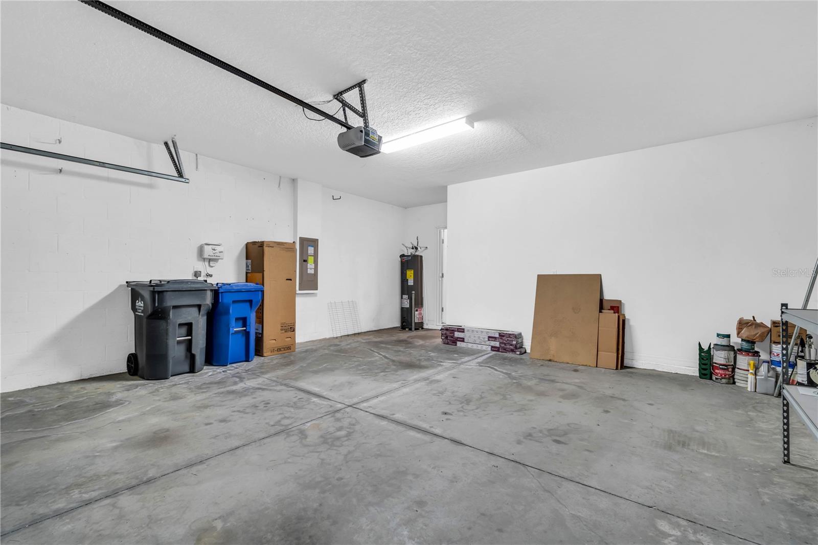 1739 BROAD WINGED HAWK DR — photo 39