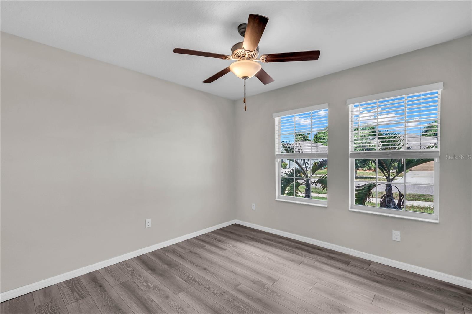 1739 BROAD WINGED HAWK DR — photo 9