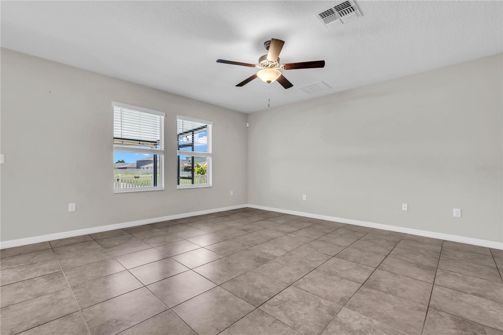 1739 BROAD WINGED HAWK DR — photo 30