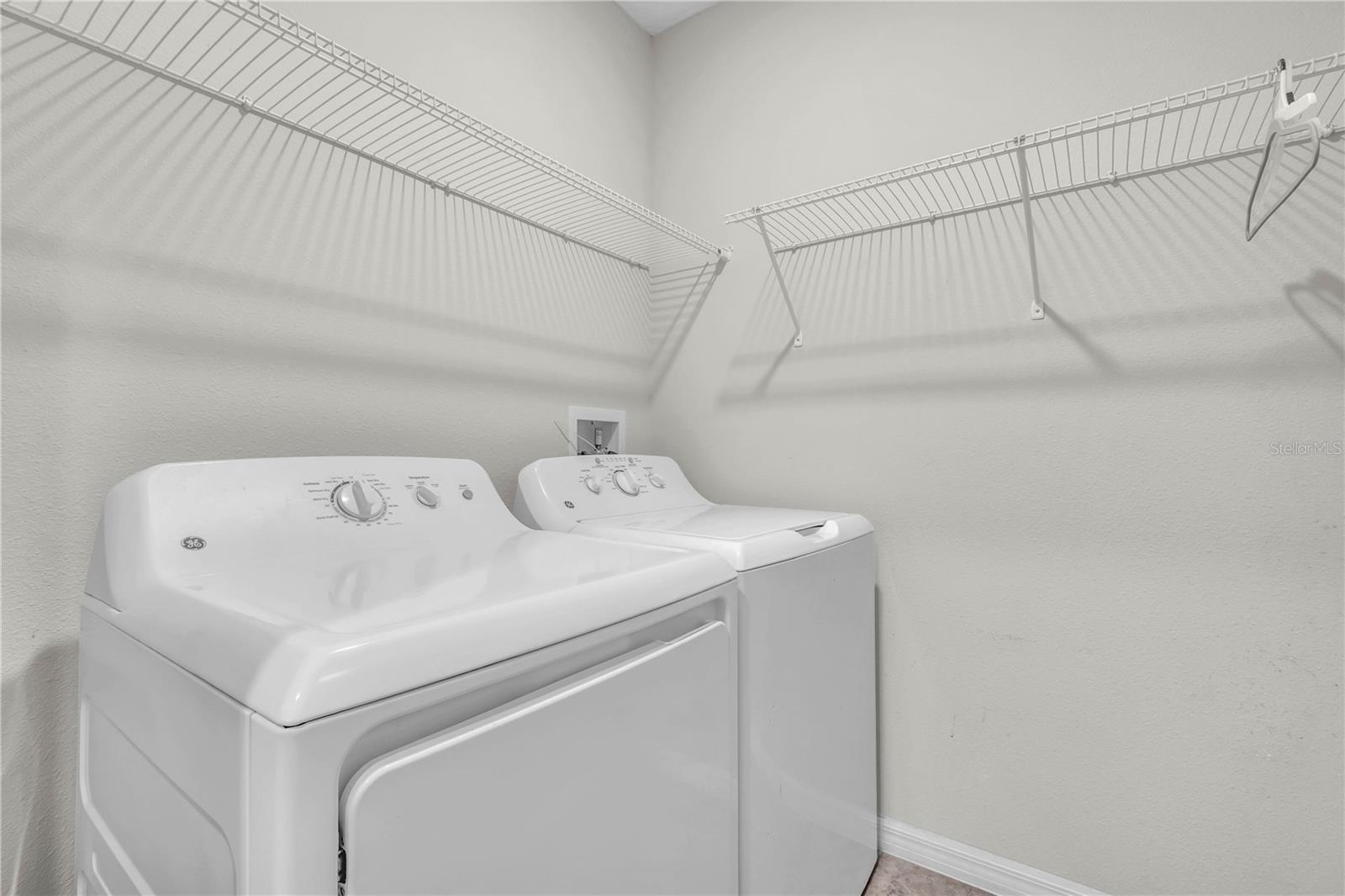 1739 BROAD WINGED HAWK DR — photo 37