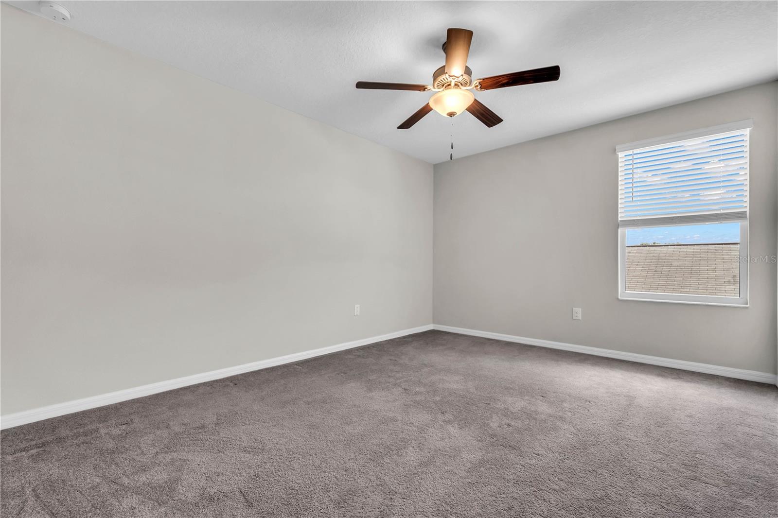 1739 BROAD WINGED HAWK DR — photo 47