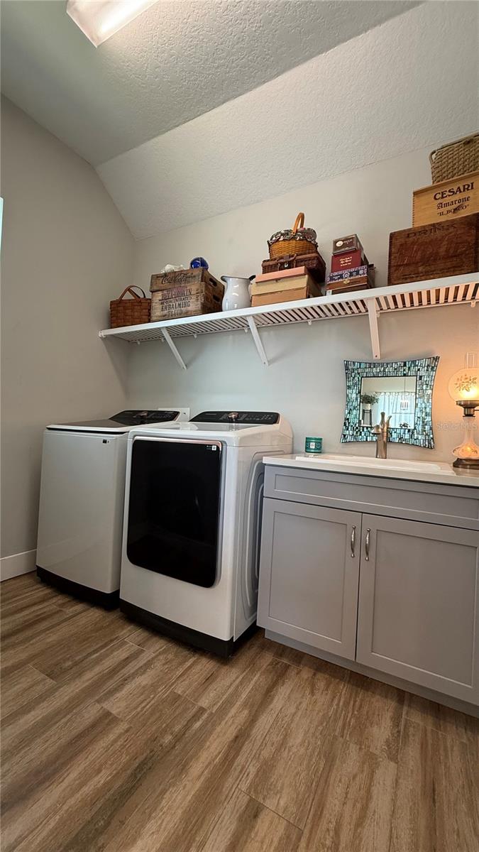 6412 GRENADA ISLAND AVE — photo 32