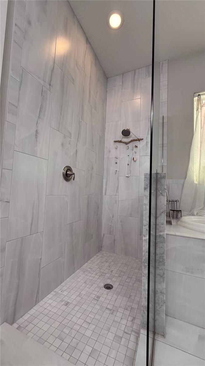 6412 GRENADA ISLAND AVE — photo 49