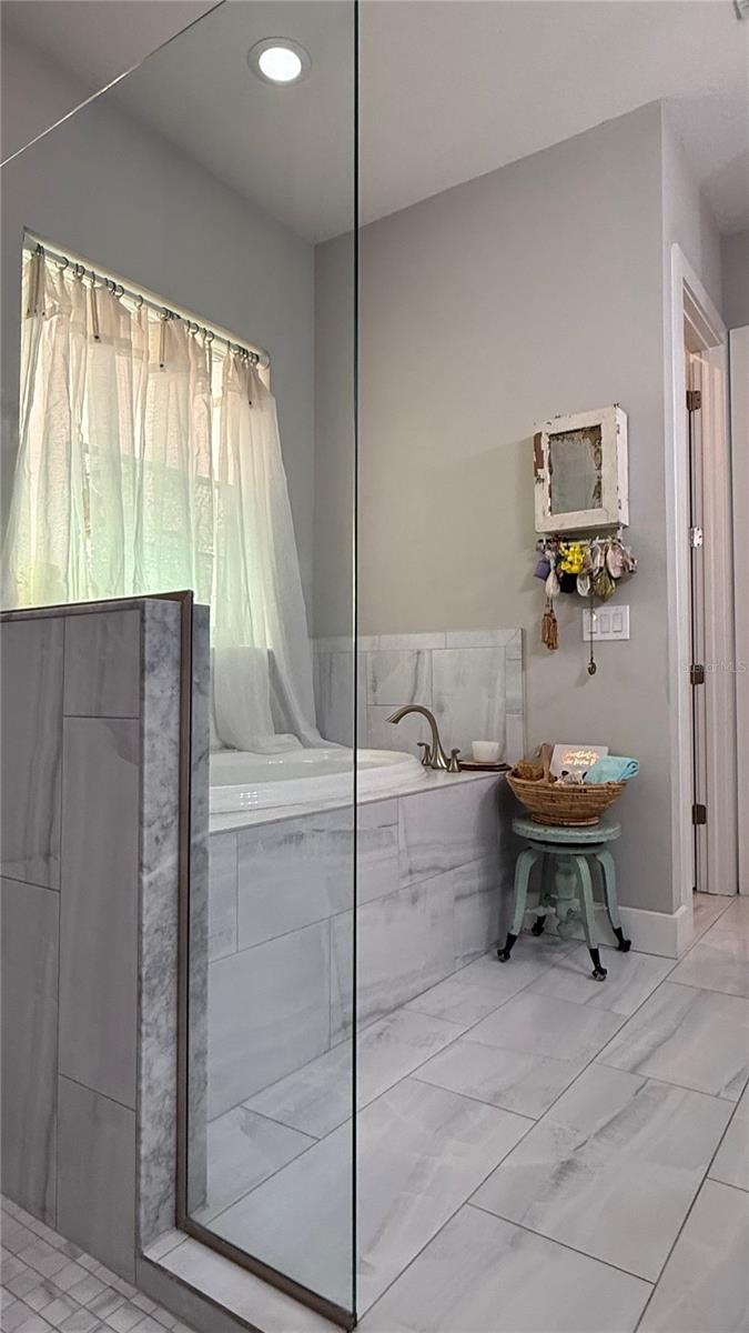 6412 GRENADA ISLAND AVE — photo 55