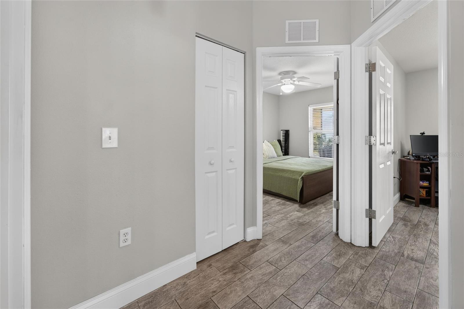 15428 FLORIDA BREEZE LOOP — photo 28