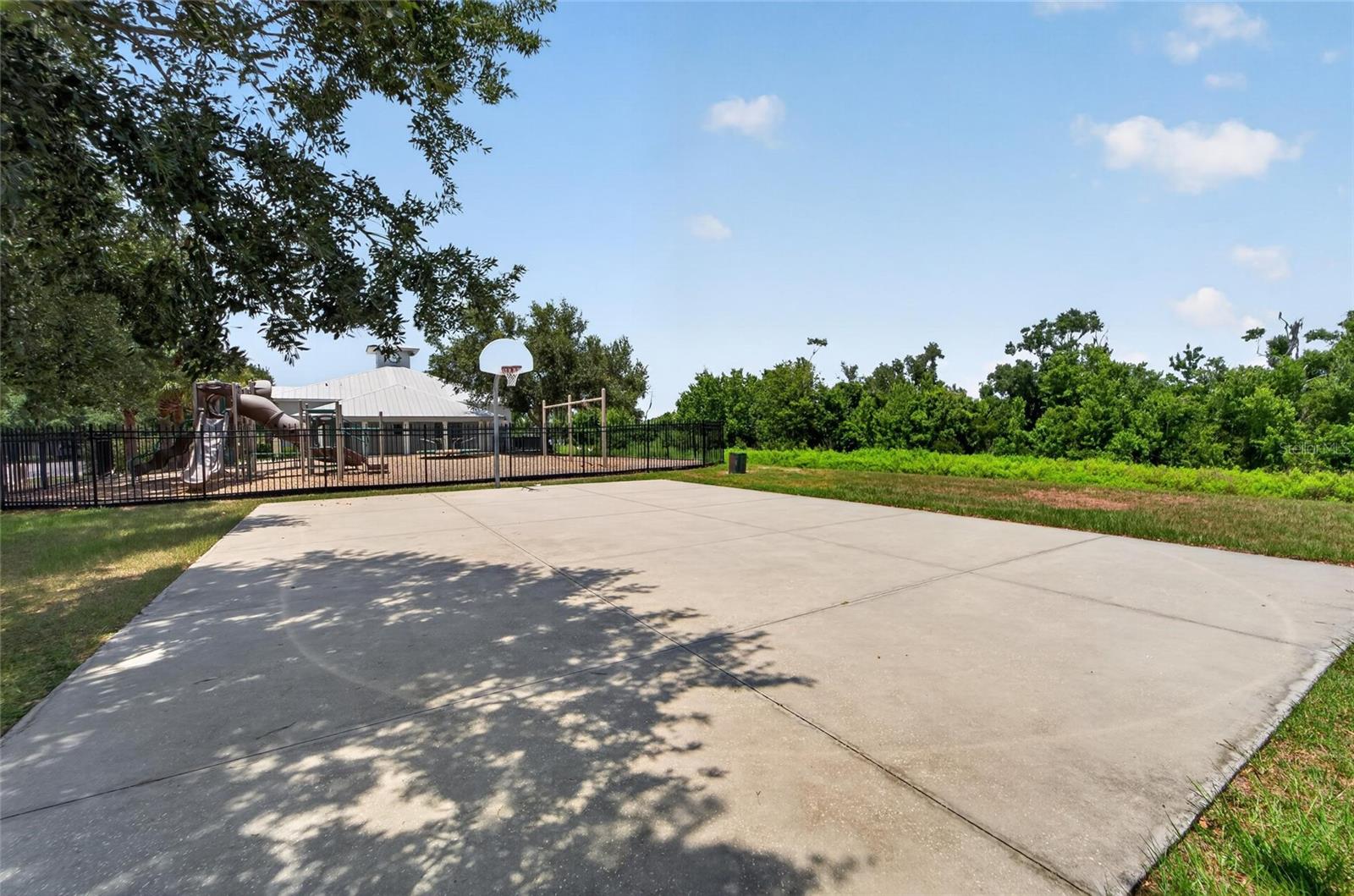 15428 FLORIDA BREEZE LOOP — photo 45