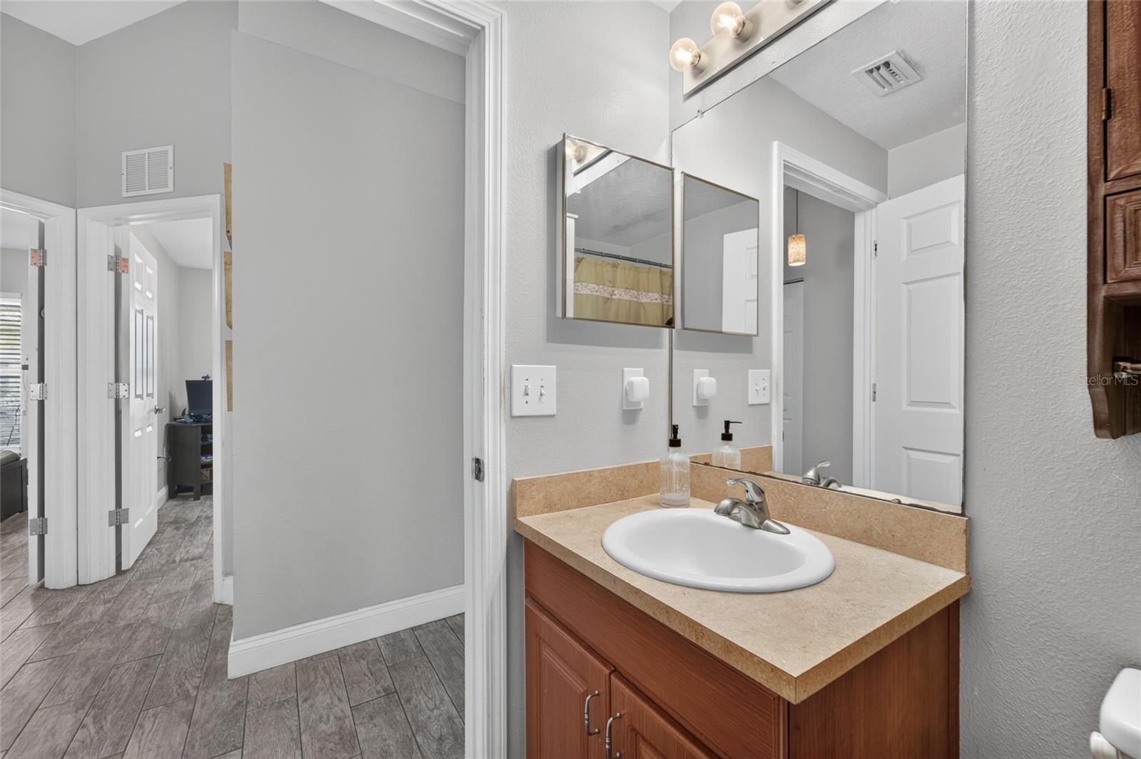15428 FLORIDA BREEZE LOOP — photo 21