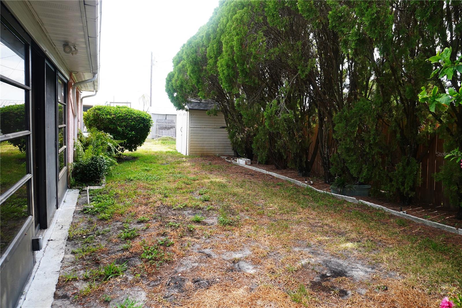1248 ERMINE DR — photo 24