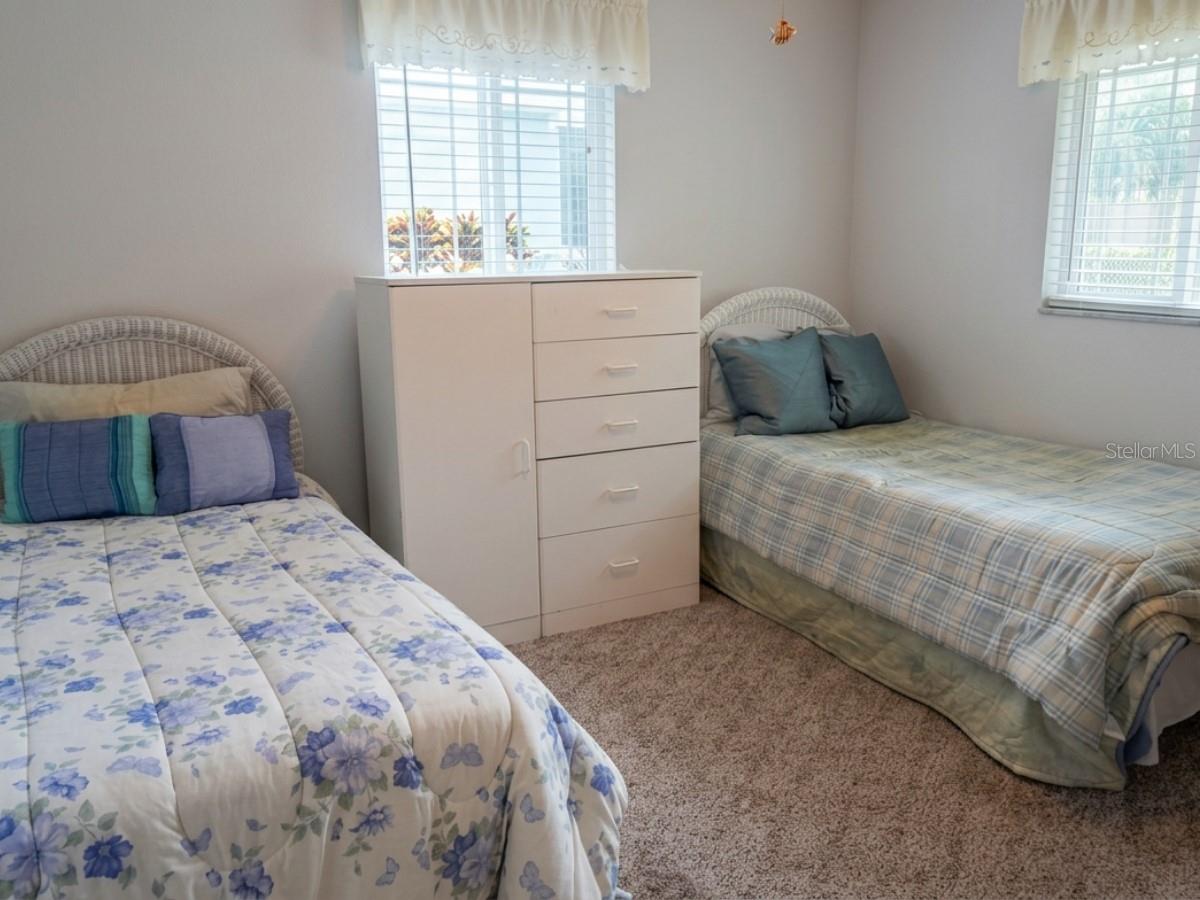 1248 ERMINE DR — photo 16