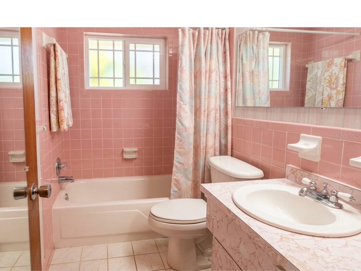 1248 ERMINE DR — photo 18