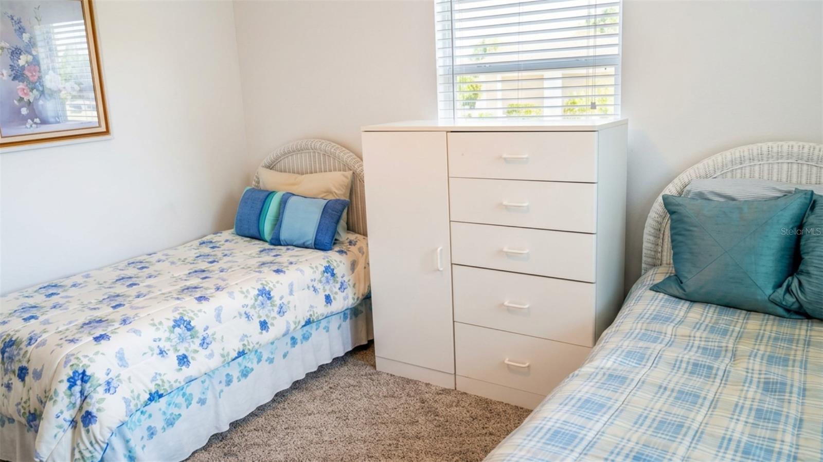 1248 ERMINE DR — photo 17