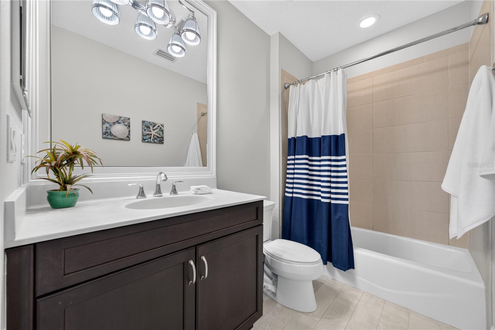8276 LARKSPUR CIR — photo 28