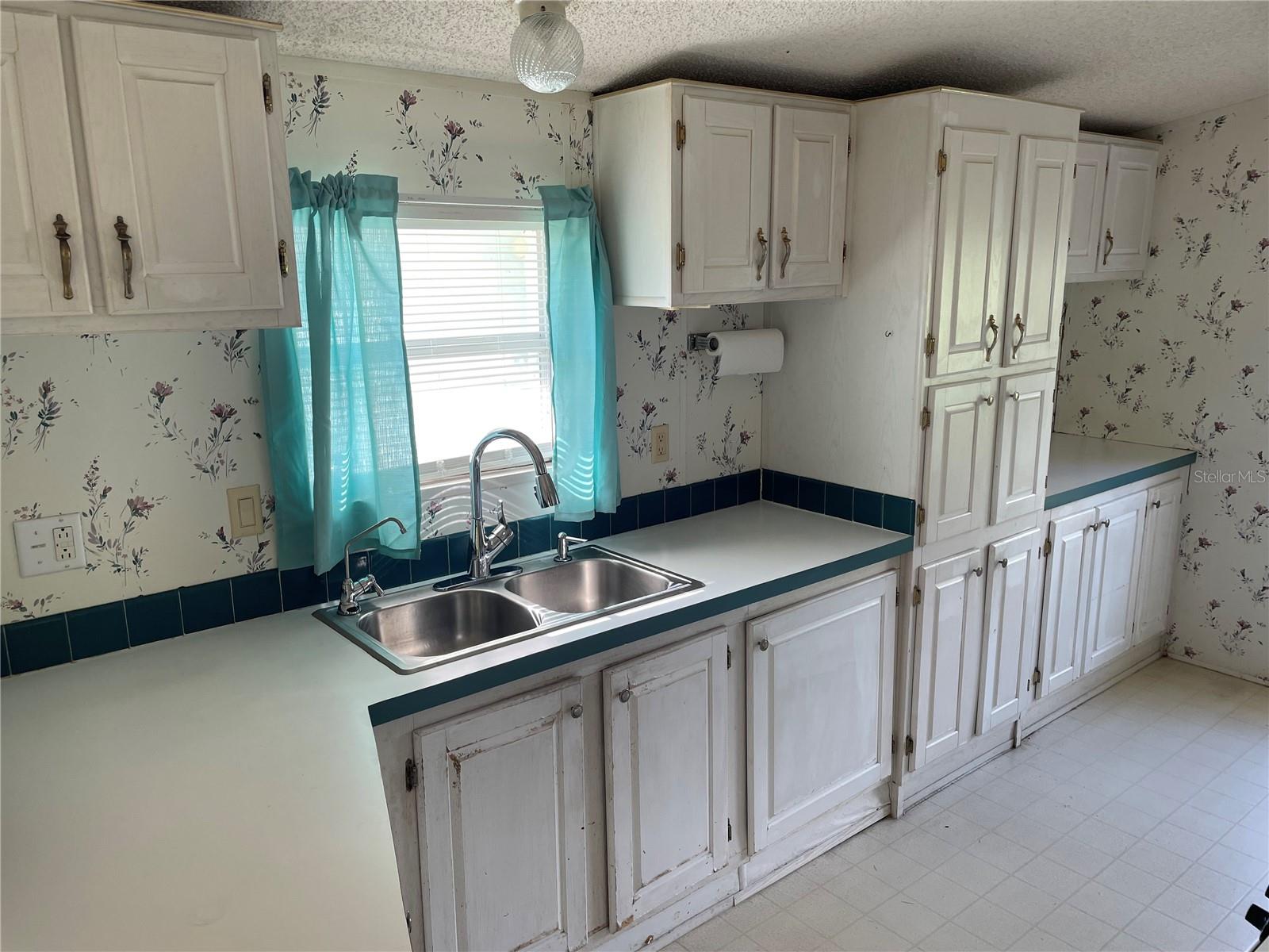 8929 HONEYWELL RD — photo 6