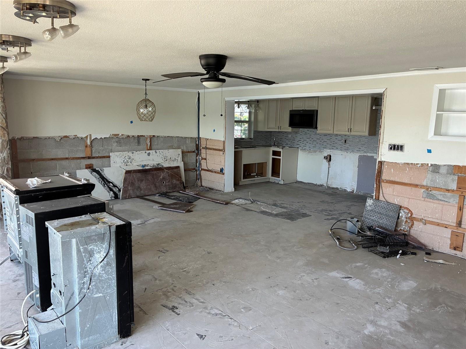 9307 RIVER COVE DR — photo 9