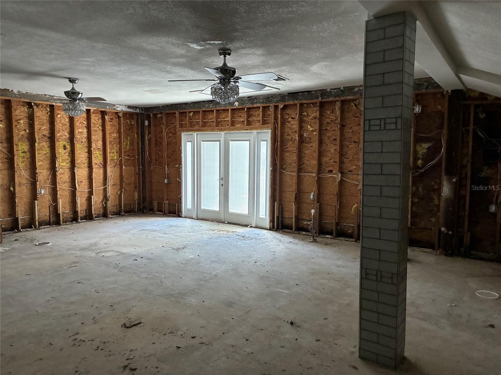 9307 RIVER COVE DR — photo 3