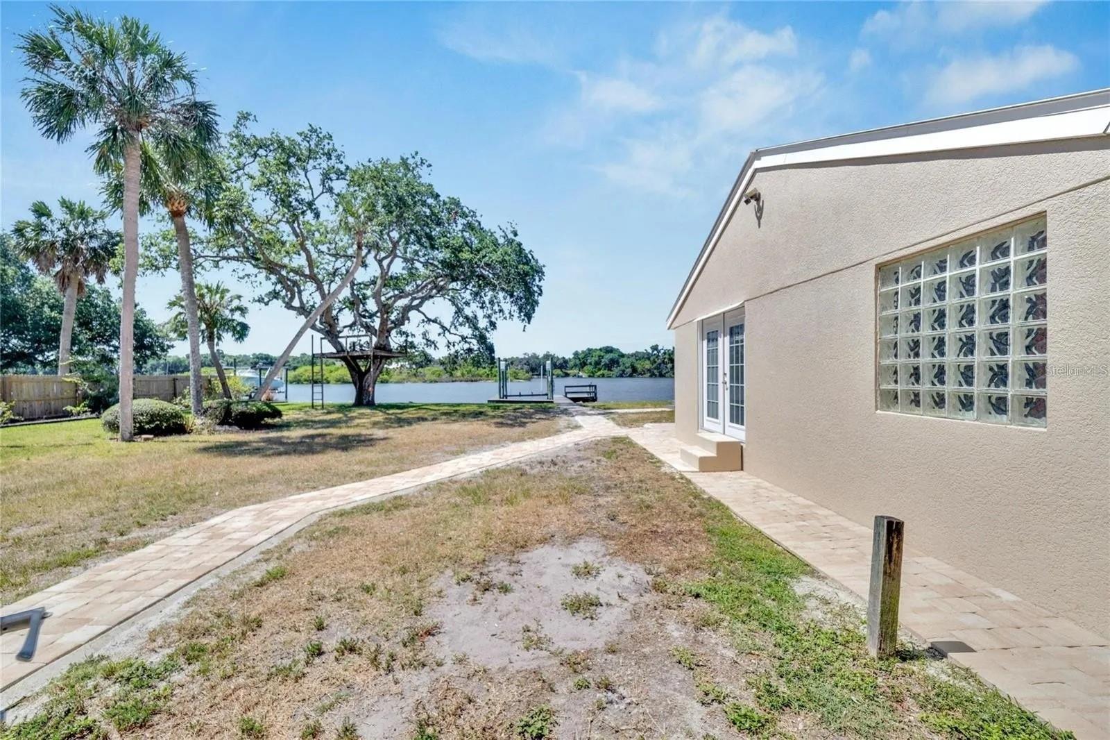 9307 RIVER COVE DR — photo 22