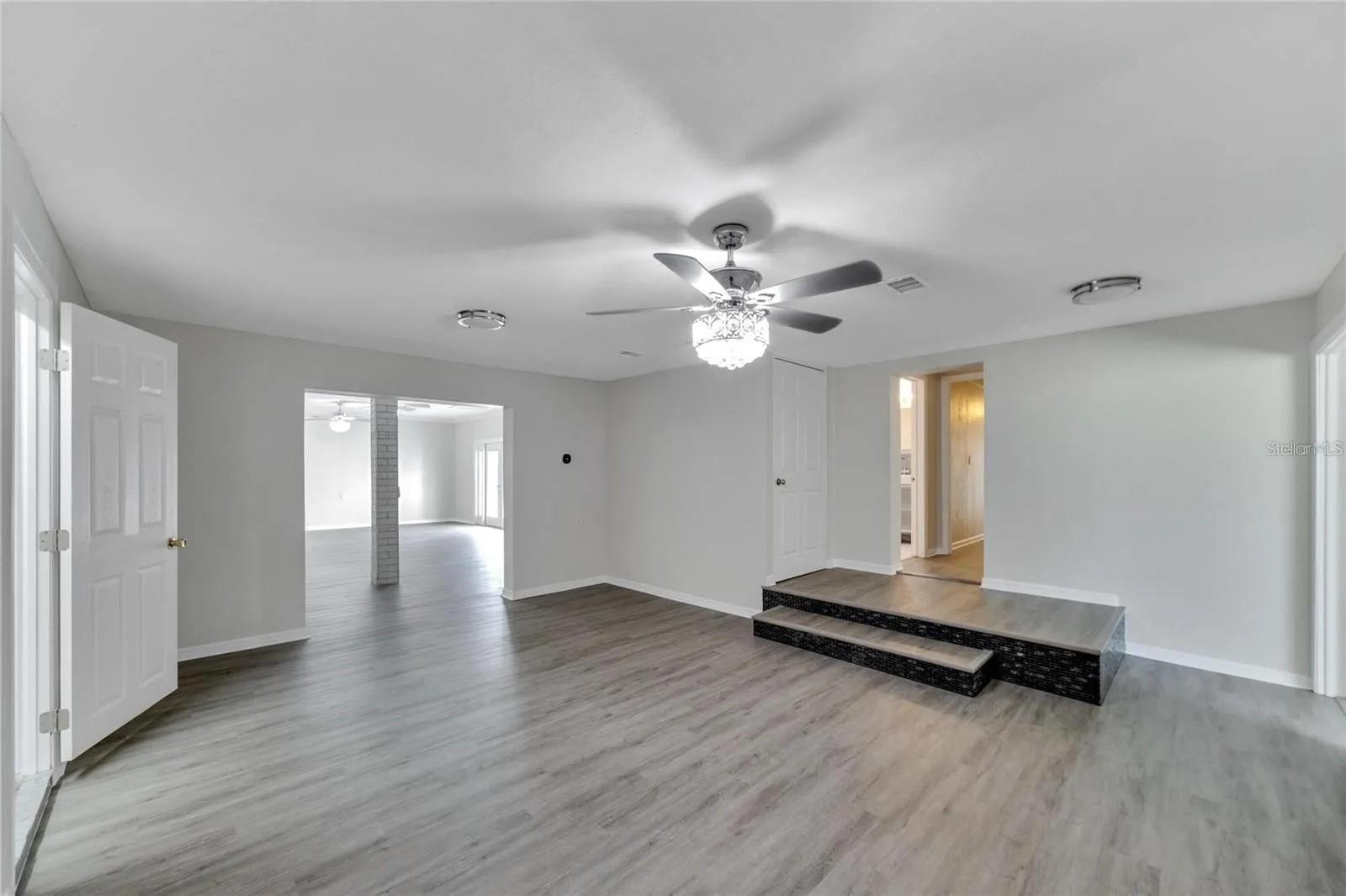 9307 RIVER COVE DR — photo 40