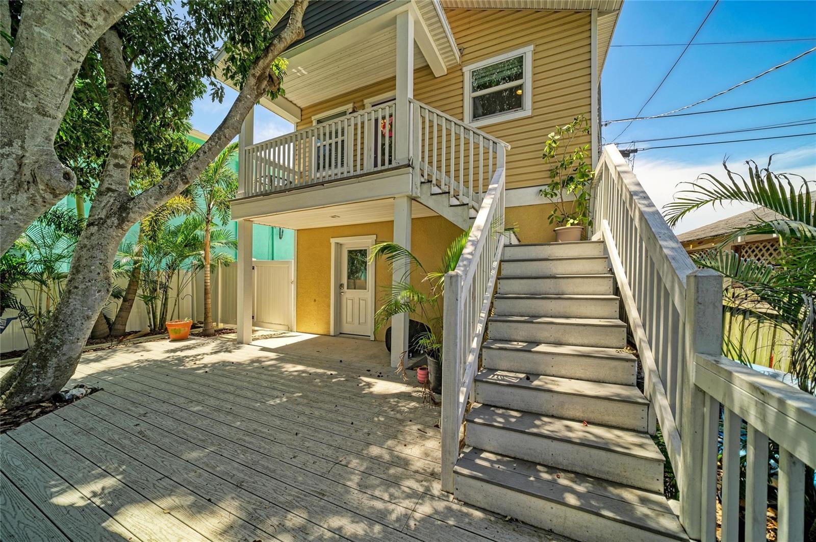 632 VIRGINIA DR — photo 38