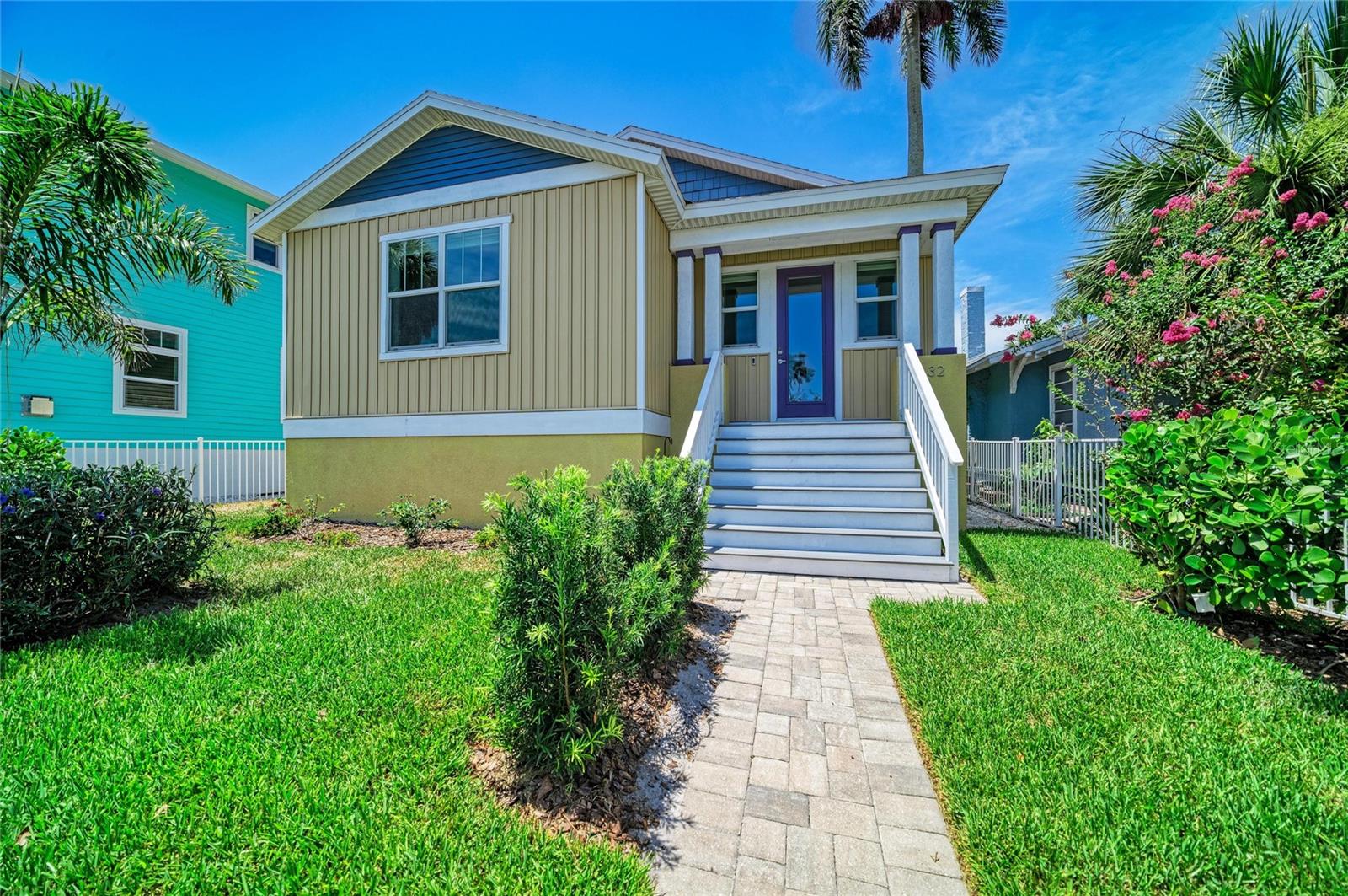632 VIRGINIA DR — photo 4