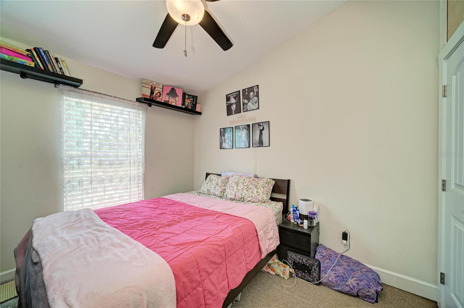 632 VIRGINIA DR — photo 44