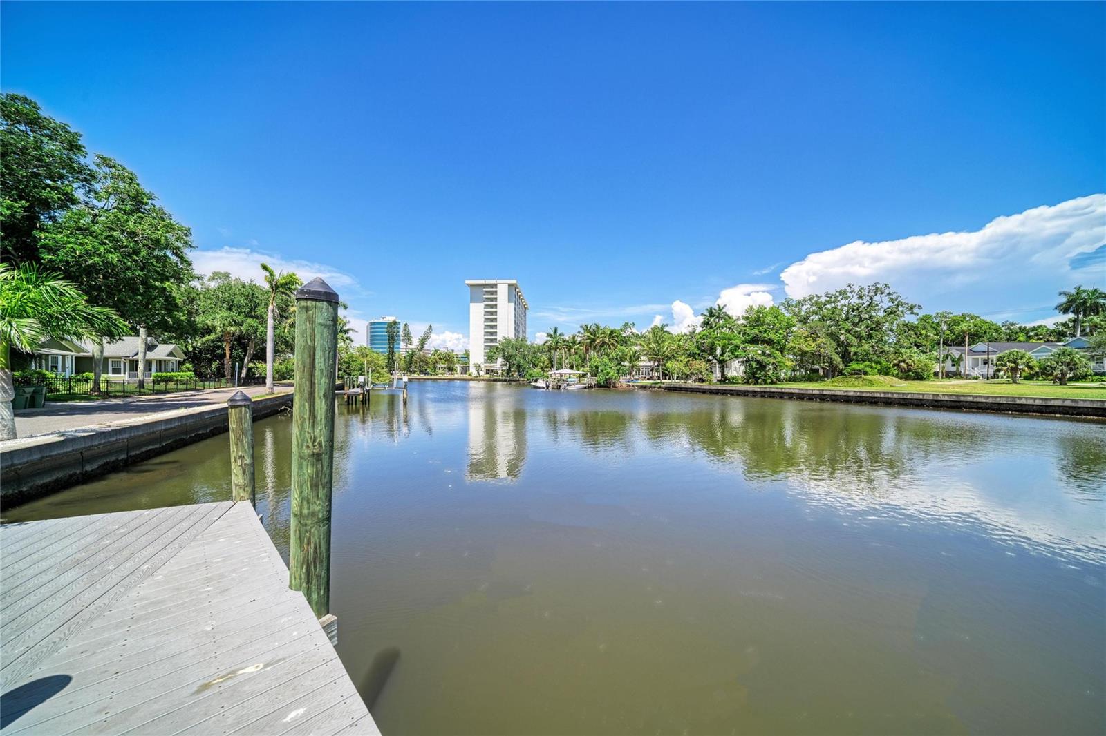 632 VIRGINIA DR — photo 49