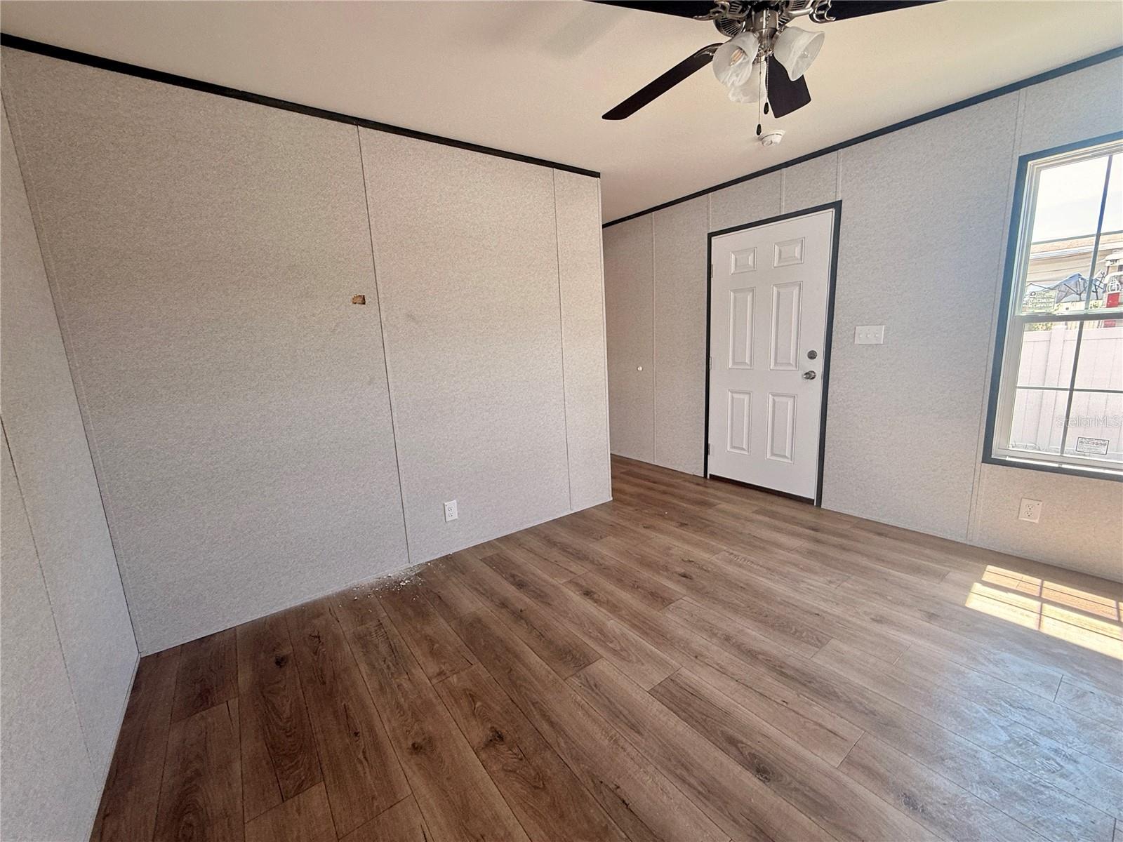 9024 KOSIMO ST — photo 16