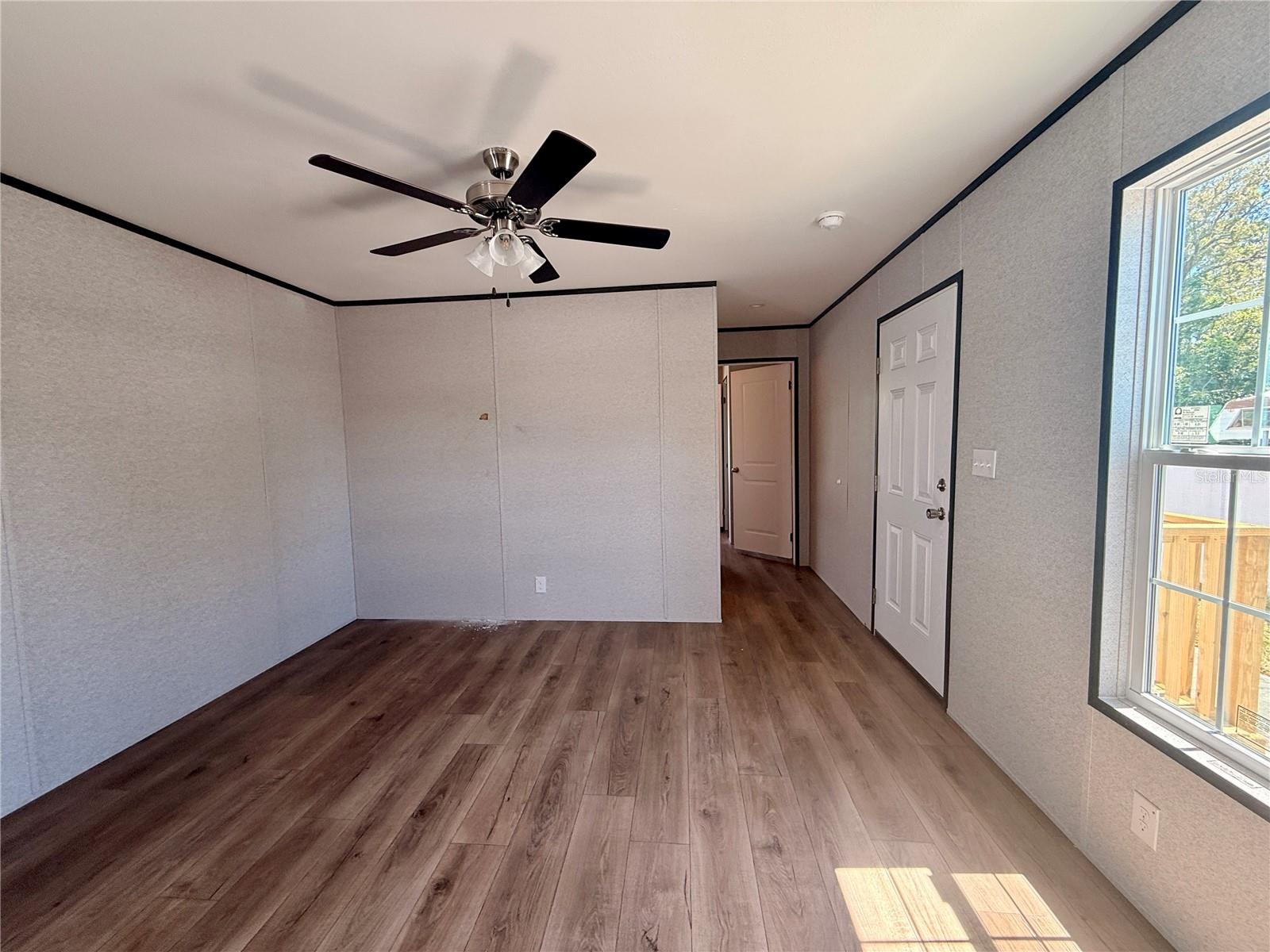 9024 KOSIMO ST — photo 11