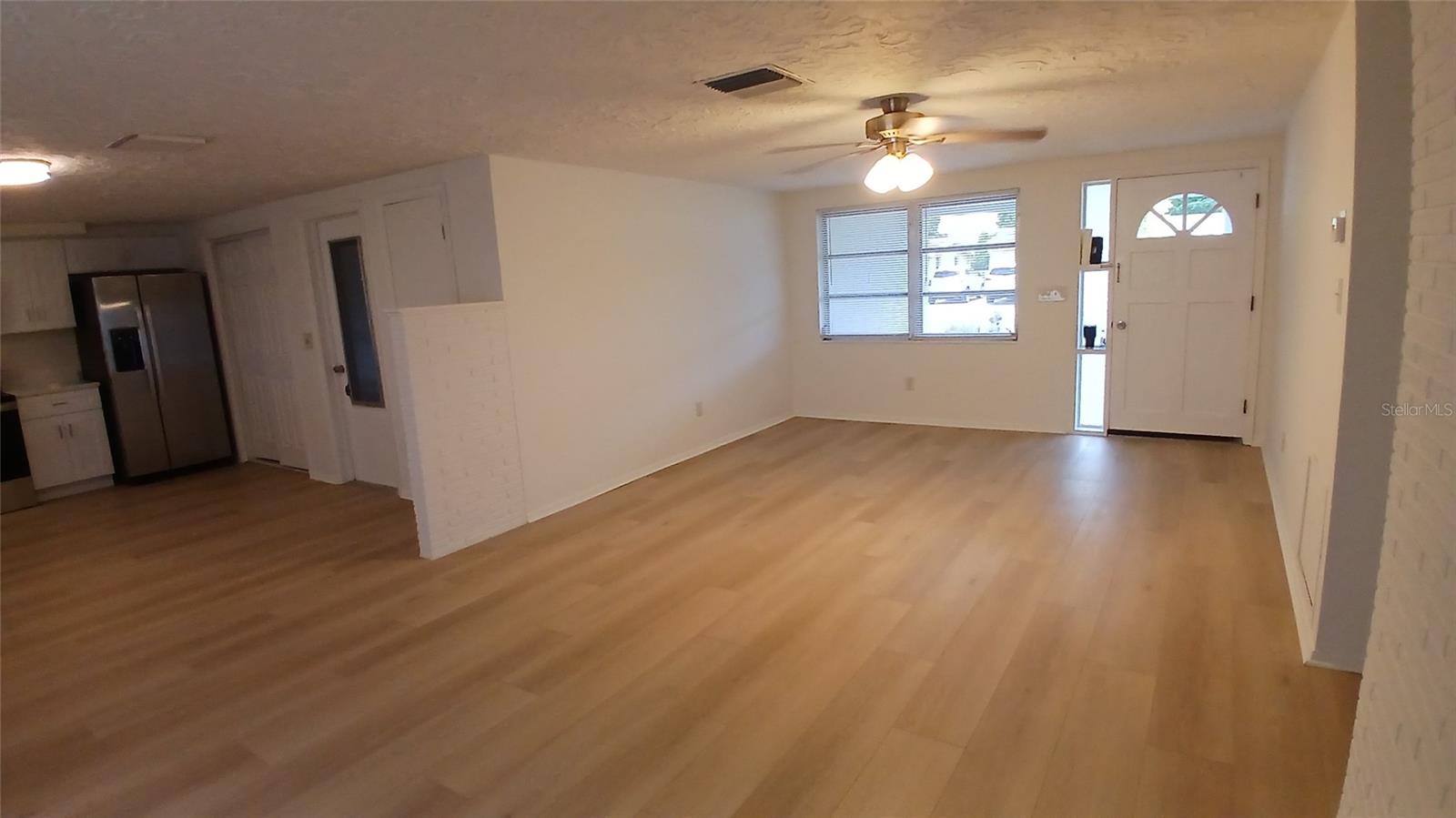 2109 SHANNON DR — photo 6