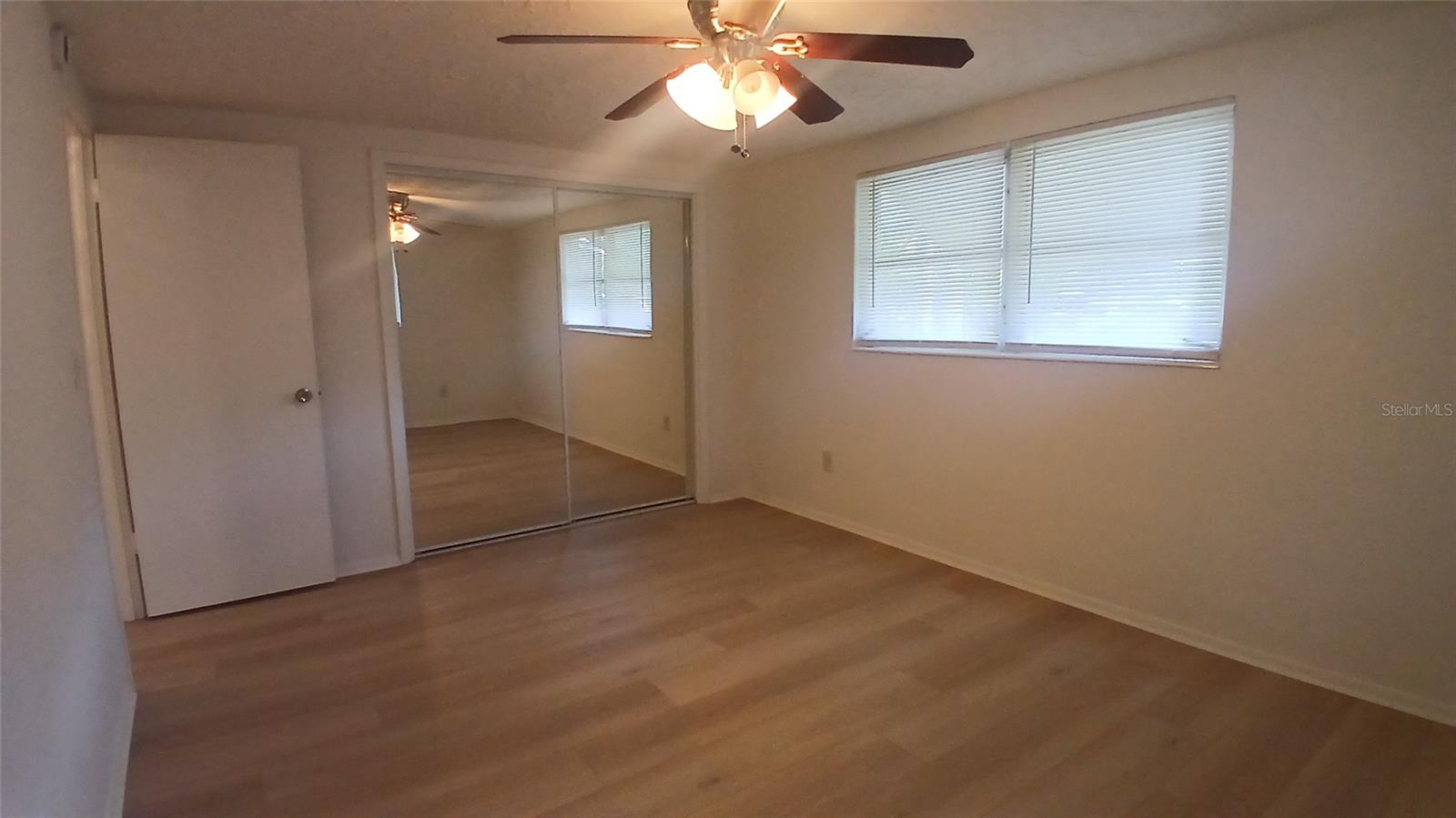 2109 SHANNON DR — photo 15