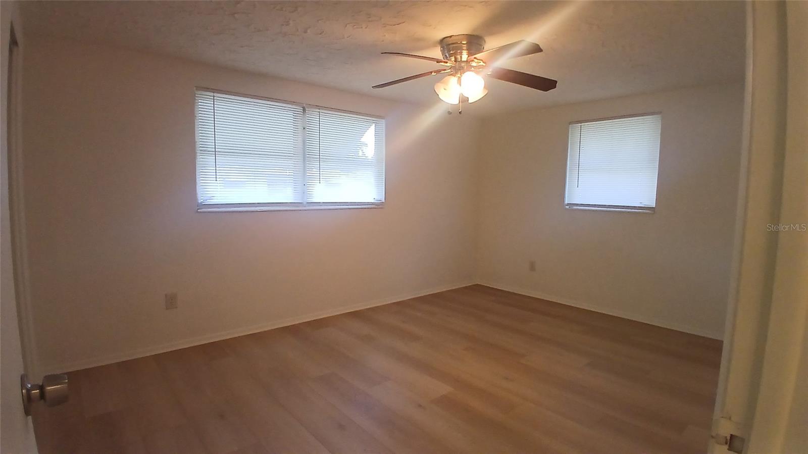 2109 SHANNON DR — photo 17