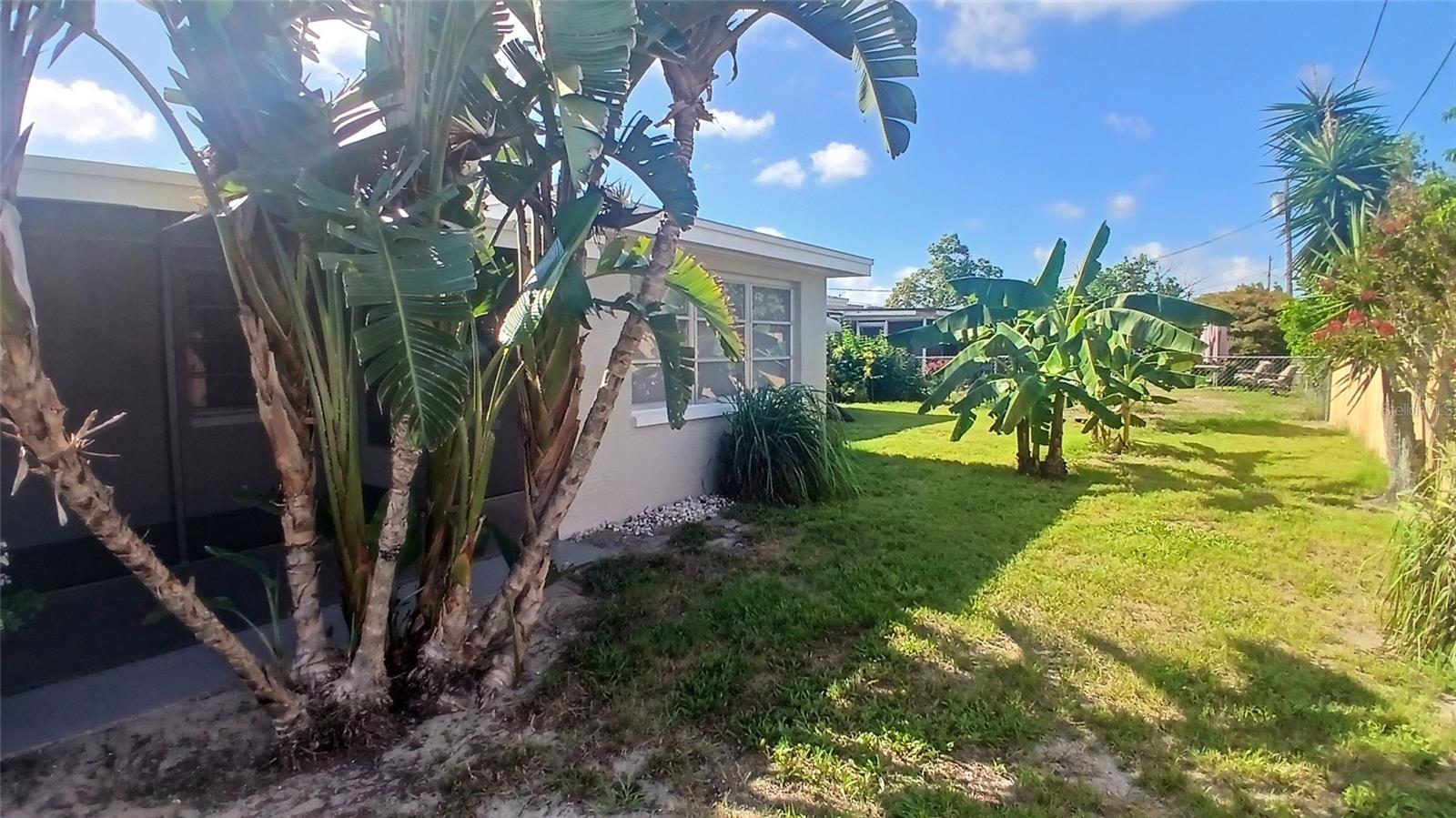 2109 SHANNON DR — photo 26