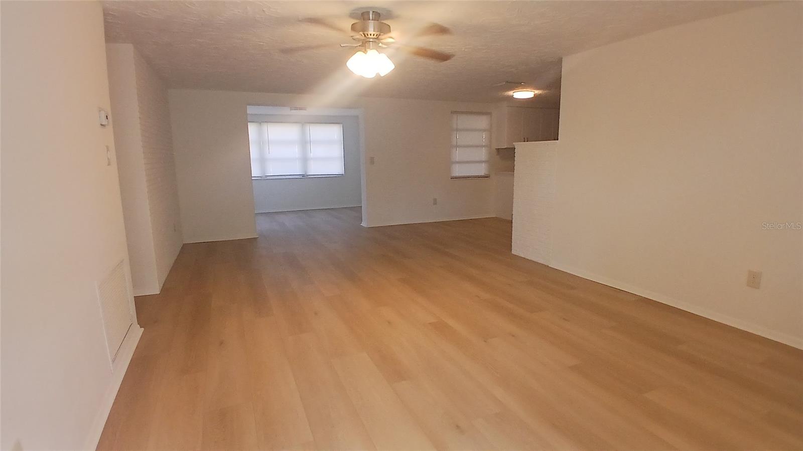 2109 SHANNON DR — photo 7