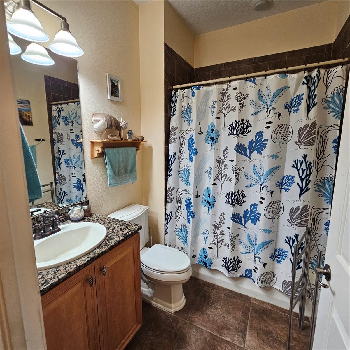 7306 BRIDGEVIEW DR — photo 38