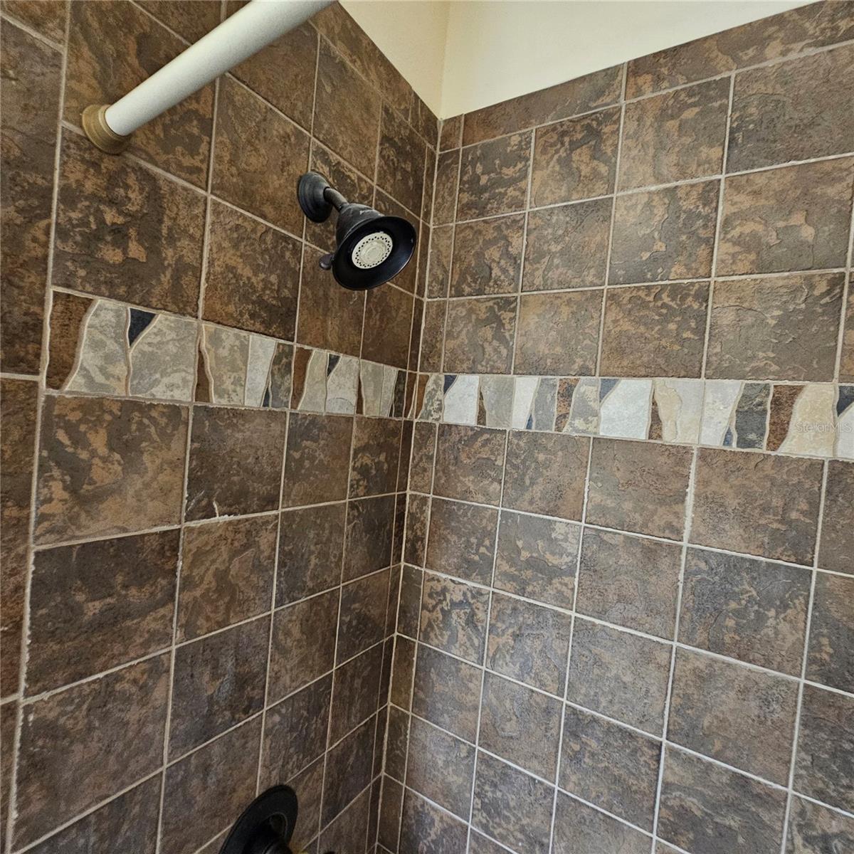 7306 BRIDGEVIEW DR — photo 39