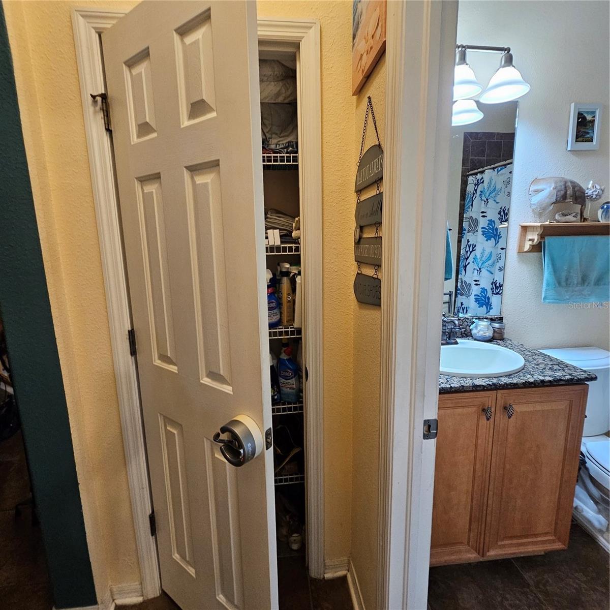 7306 BRIDGEVIEW DR — photo 40