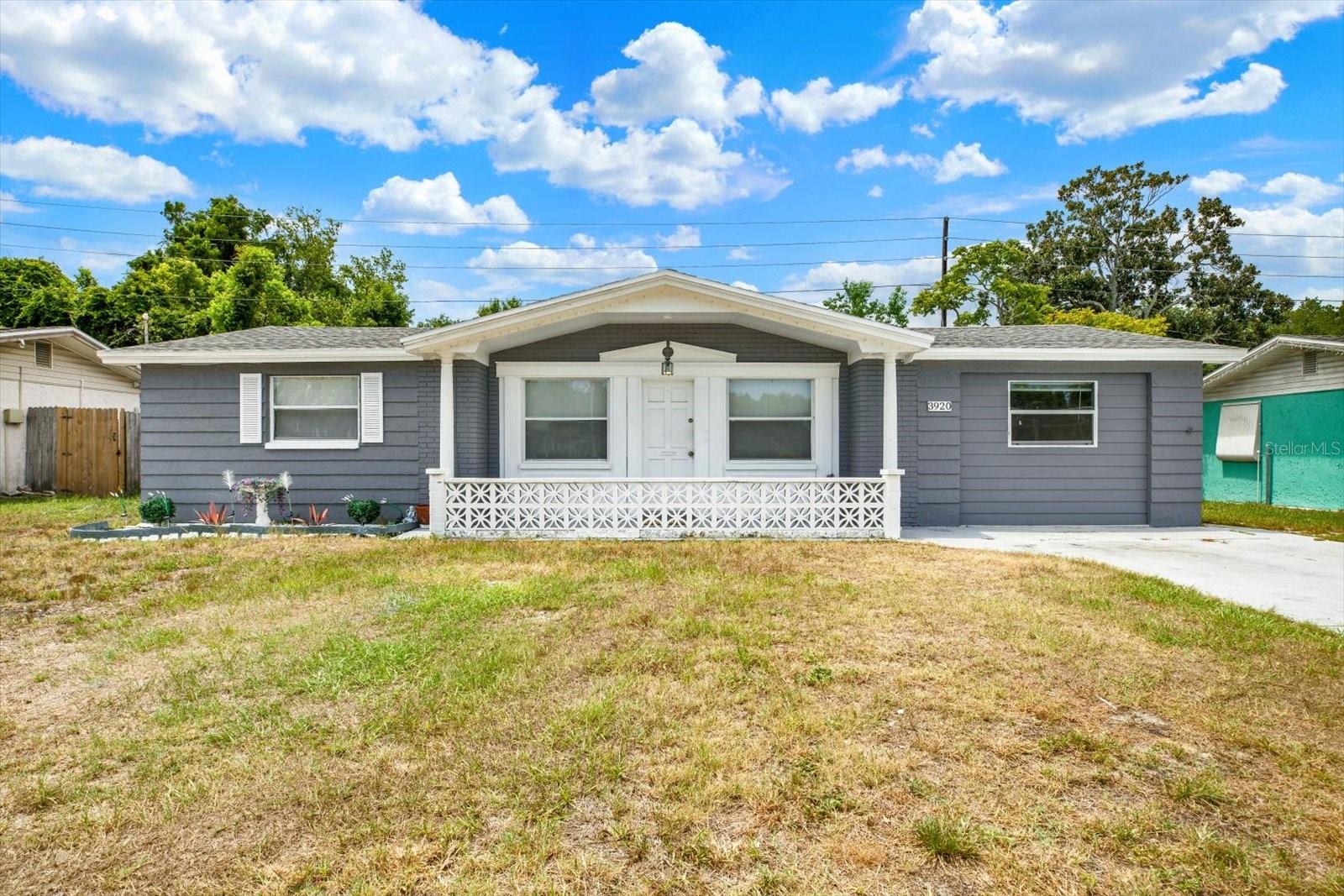3920 BEACON SQUARE DR — photo 2
