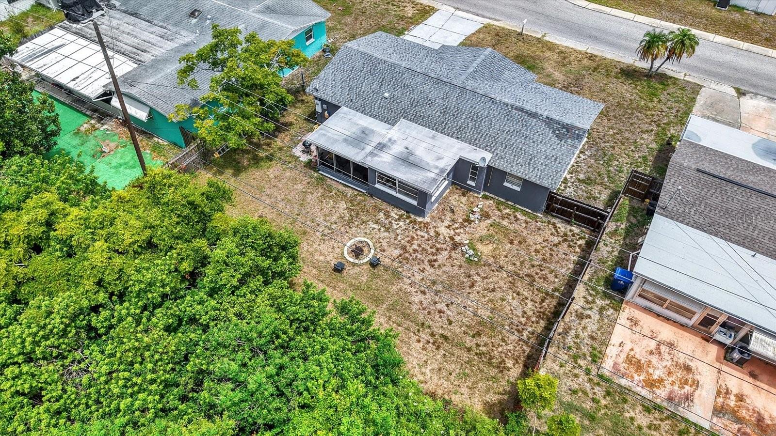 3920 BEACON SQUARE DR — photo 16