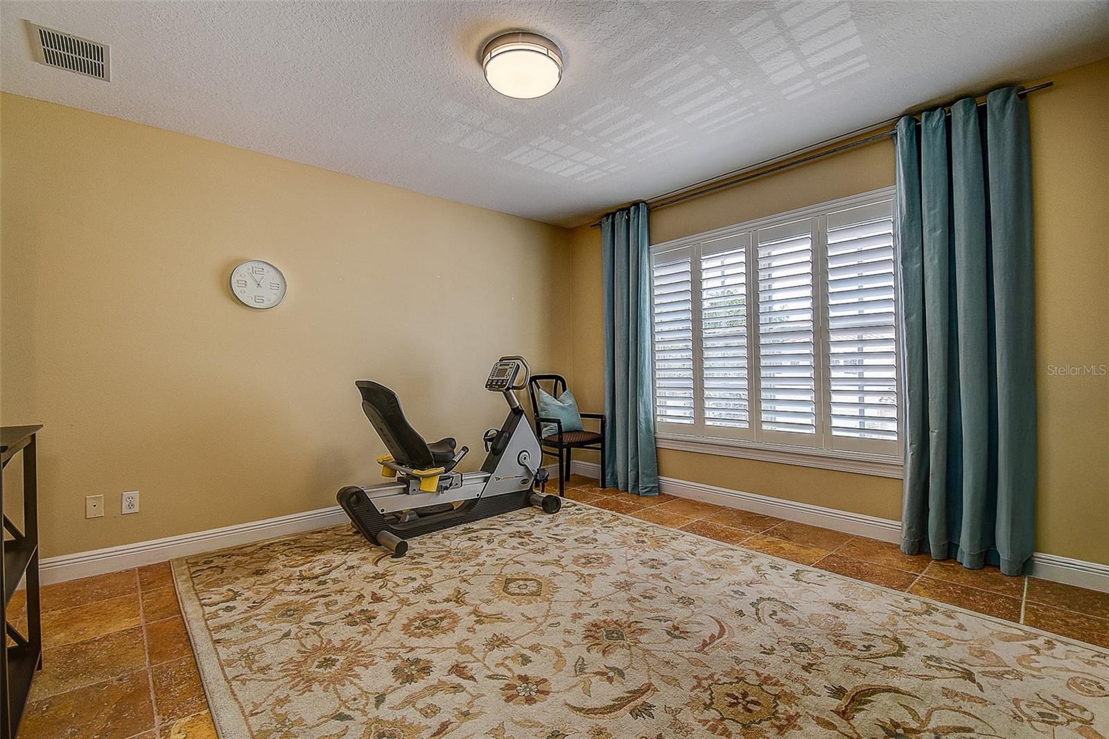 256 VALENCIA CIR — photo 28