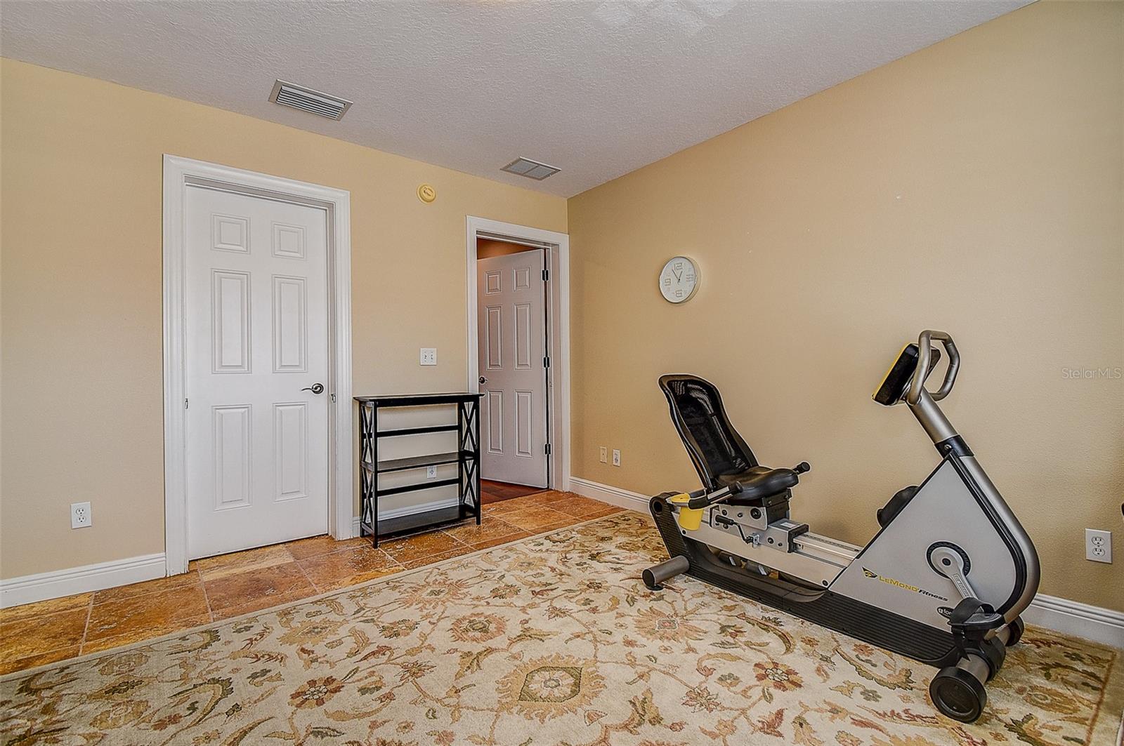 256 VALENCIA CIR — photo 29
