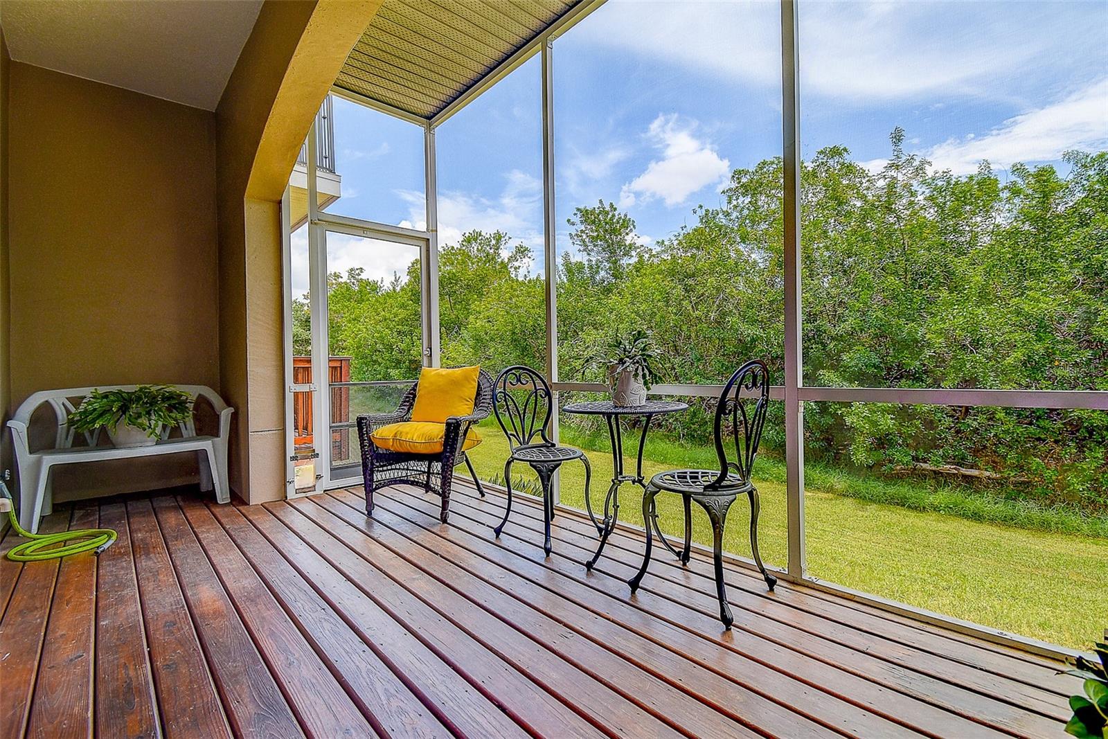 256 VALENCIA CIR — photo 33