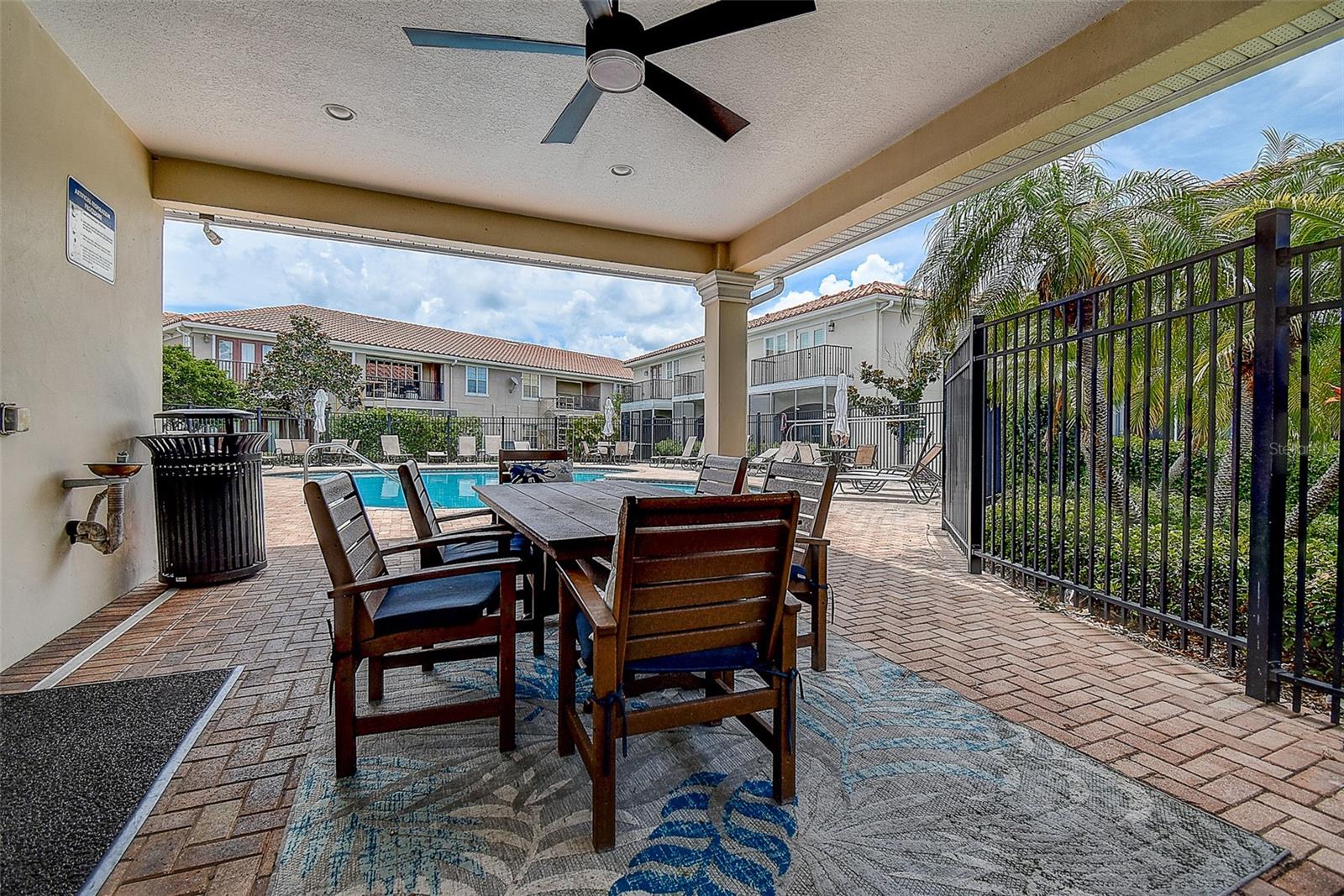 256 VALENCIA CIR — photo 37
