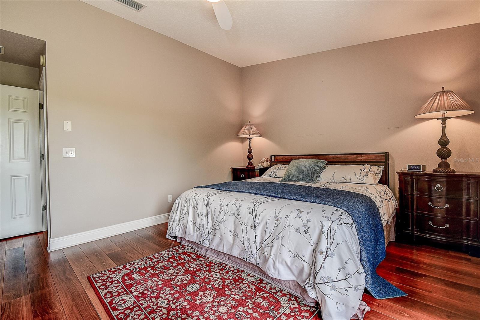 256 VALENCIA CIR — photo 21